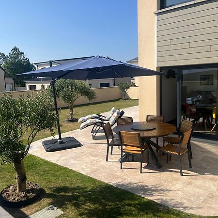 Beach House Gouville-sur-Mer Экстерьер фото